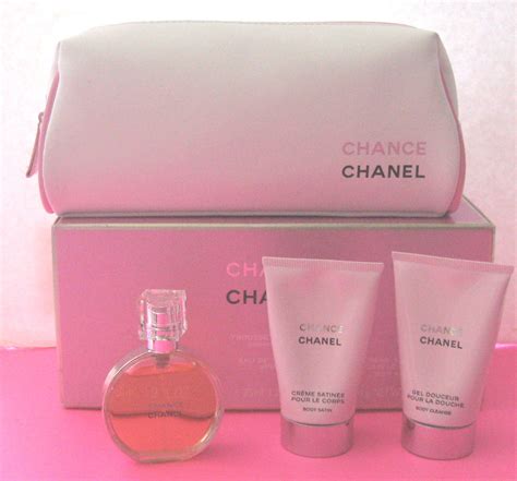 chance chanel perfume advertisement|chance by Chanel gift set.